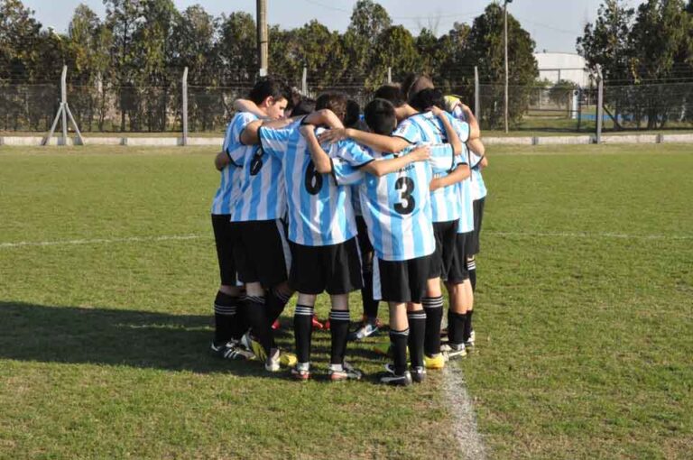 AMISTOSO INFANTO JUVENIL – Trebolense recibe el viernes al Williams Kemmis