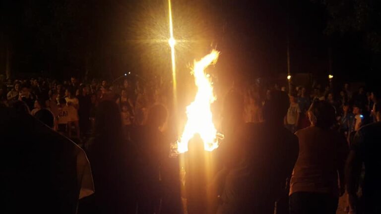 CAMPO DE DEPORTES – Se viene el campamento de la colonia