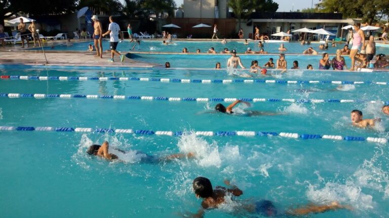 DOMINGO 3 – Ya se vive el triatlón de Trebolense