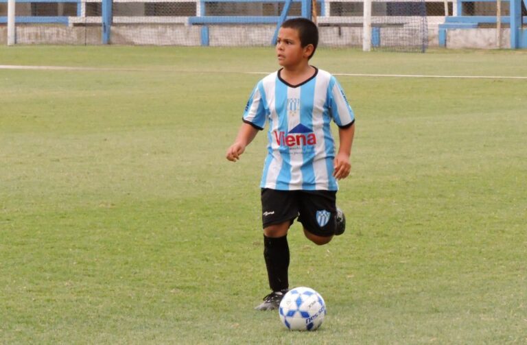 INFERIORES – La 2014 adelanta el viernes ante Americano