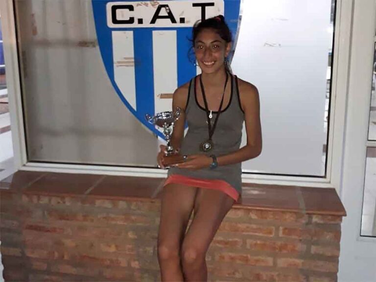 TENIS – Arévalos campeona nacional en casa
