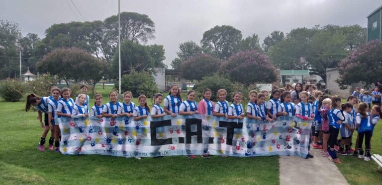 El Mini Voley se copa en cada encuentro