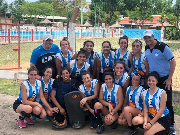 HOCKEY – Festejo del «Cele» con la Primera en Bustinza