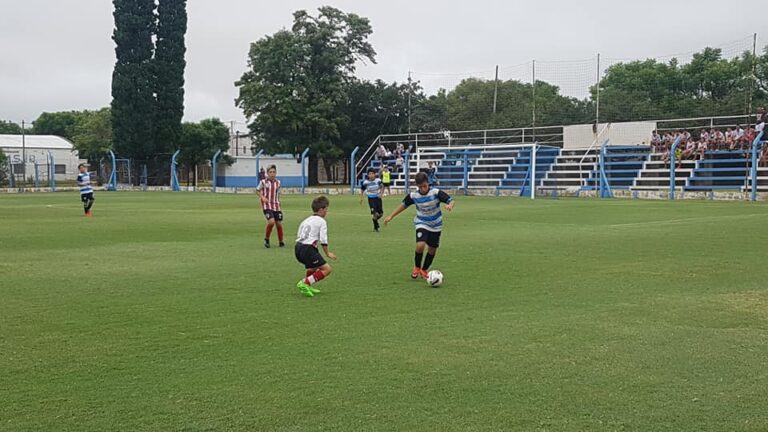 INFERIORES – Trebolense participa de dos torneos