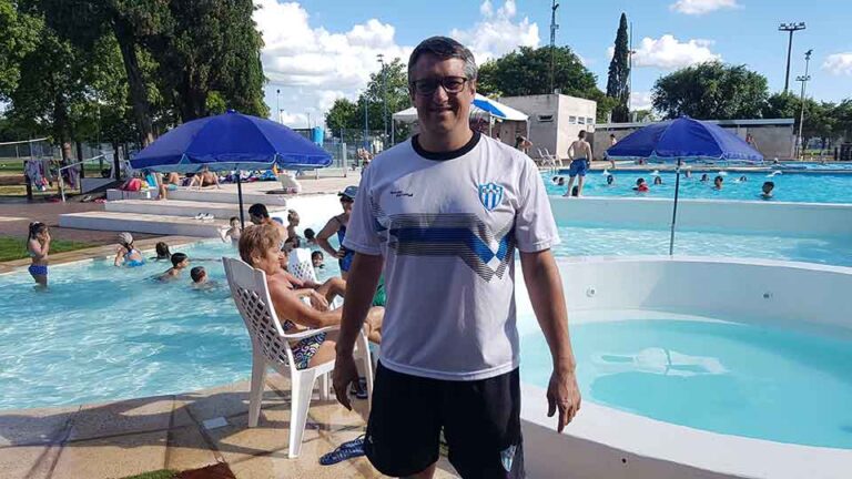 CESAR CALDO Y LA COLONIA – «Estamos alcanzando un gran número de niños»