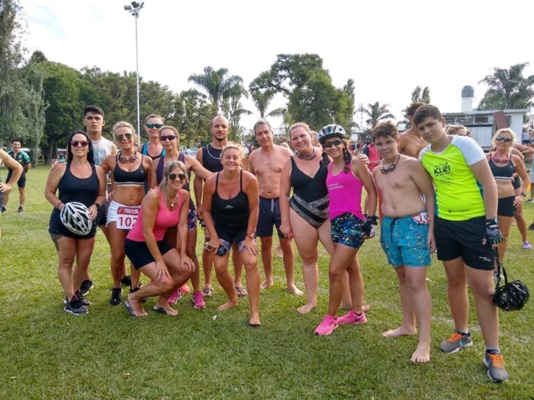 Gran desempeño de Los Correcaminos en el Tria de la Fiesta de las Culturas