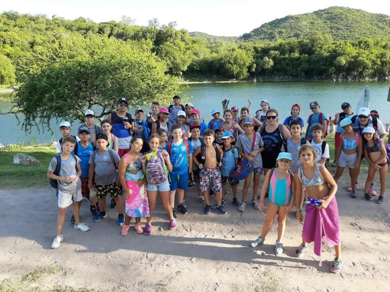 Nuestra Colonia disfruta en Río Ceballos