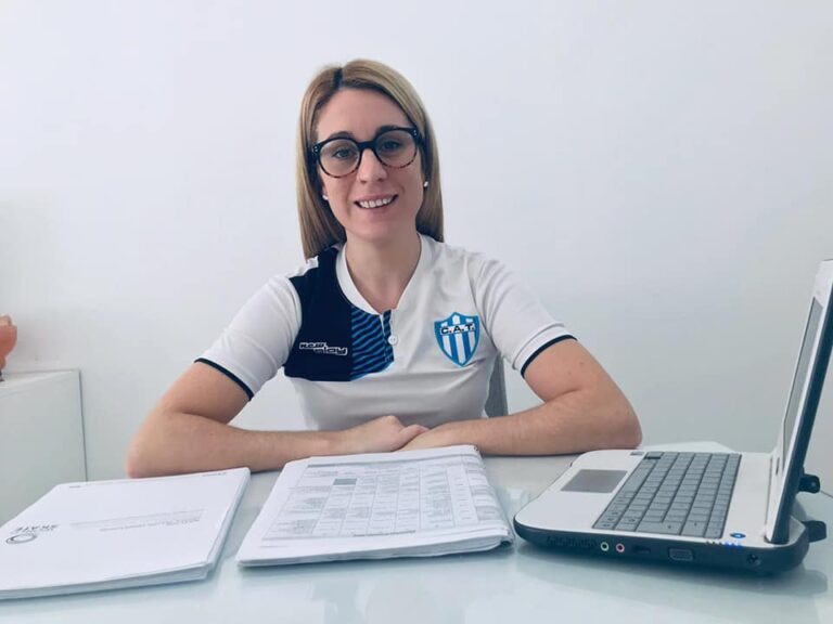 Mirá como el patín entrena a la distancia y se divierte en familia