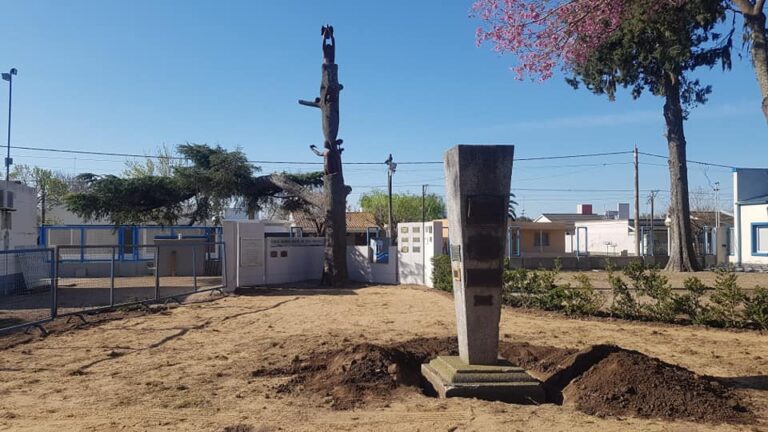 El «Monumento al Cincuentenario» ya tiene su destino final