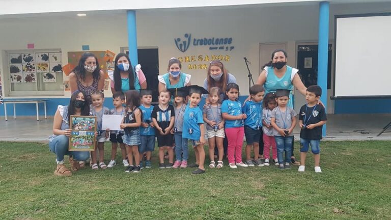 El Manitos Traviesas tuvo su colación de año y felices graduados