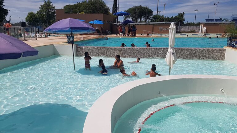 La Colonia con dos fiestas para esta semana