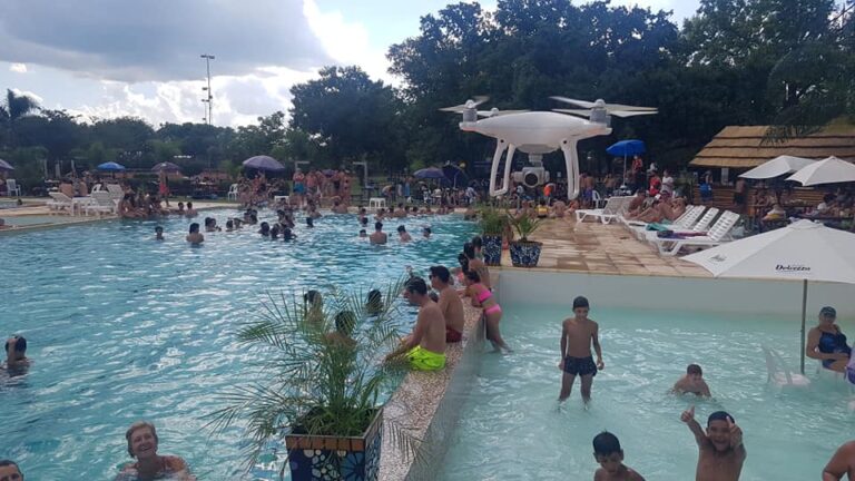 COMPLEJO DE PILETAS – El fenómeno del verano