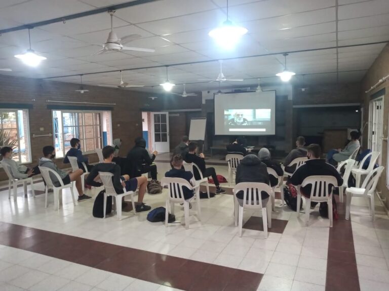 Basquet completó un excelente taller sobre deporte inclusivo