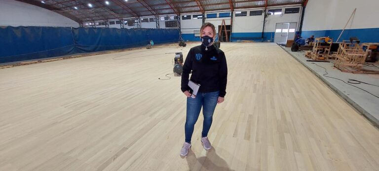 BELEN AGUIRRE – «La nueva cancha de básquetbol será inaugurada el 8 de octubre»