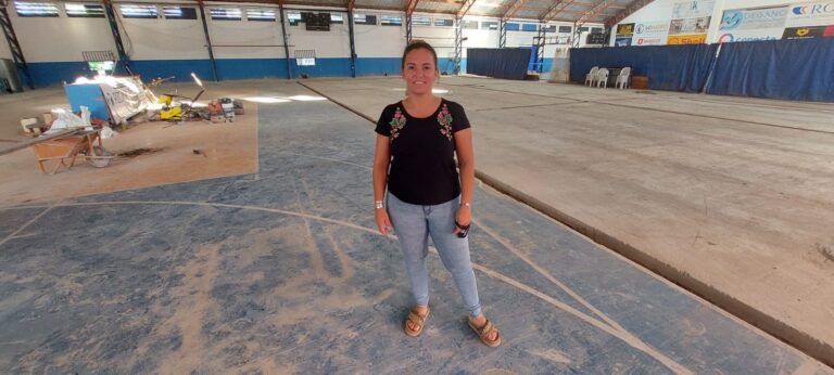 BELEN AGUIRRE – «En marzo podríamos inaugurar el piso del gimnasio»