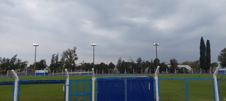 Trebolense completa el recambio de luminarias en el Estadio Centenario