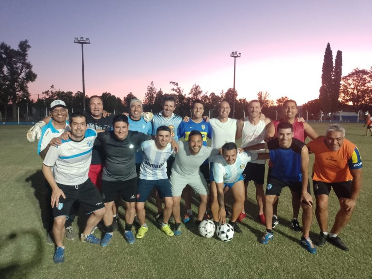 Los campeones del 2008 volvieron a Trebolense entre gambetas y un rico asado