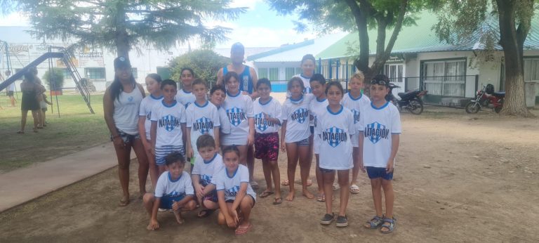 Trebolense participó del primer torneo de natación en El Expreso