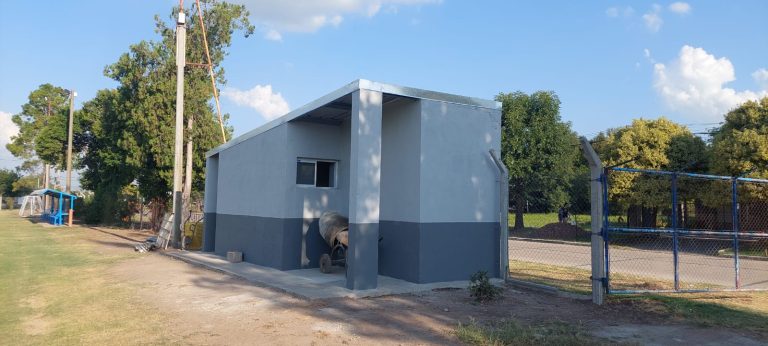 Remodelación del depósito de hockey y futbol infantil