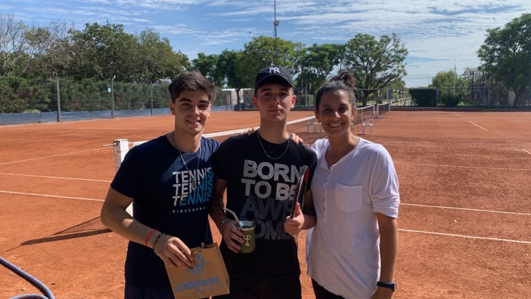 ¡ UN EXITO ! – Se jugó un torneo de singles caballeros