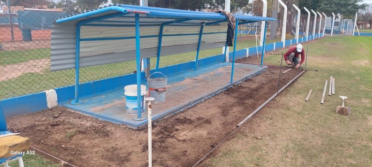 ESTADIO CENTENARIO – Remodelan los bancos de suplente y el acceso al campo de juego