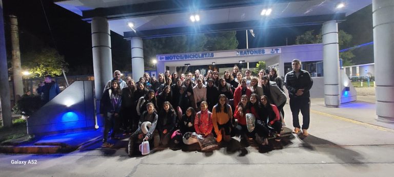 ¡Viajamos a Brasil con 50 voleibolistas!