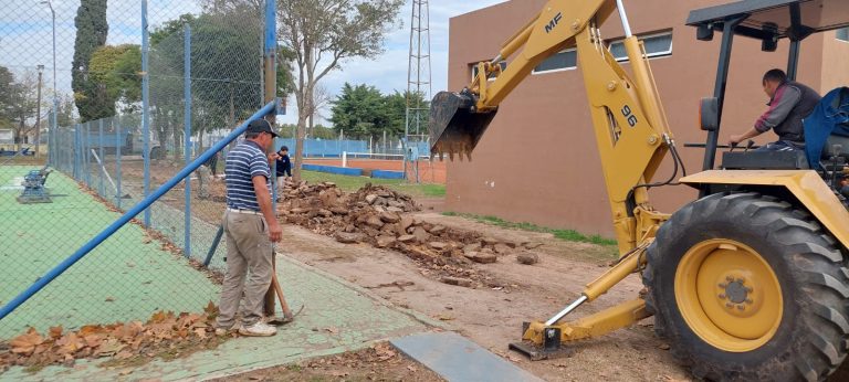 Nuevo camino para mejorar el tránsito y escurrimiento de aguas