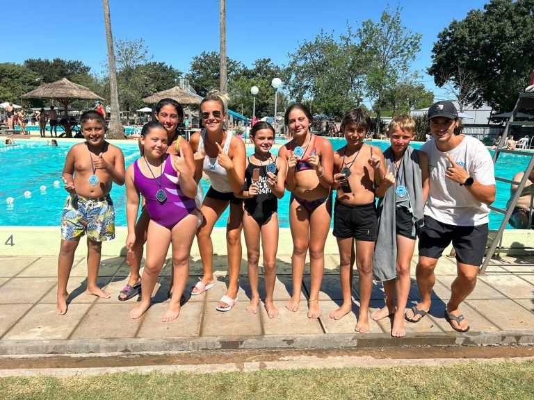 Trebolense participó del torneo de natación en Oasys de Cañada Rosquín