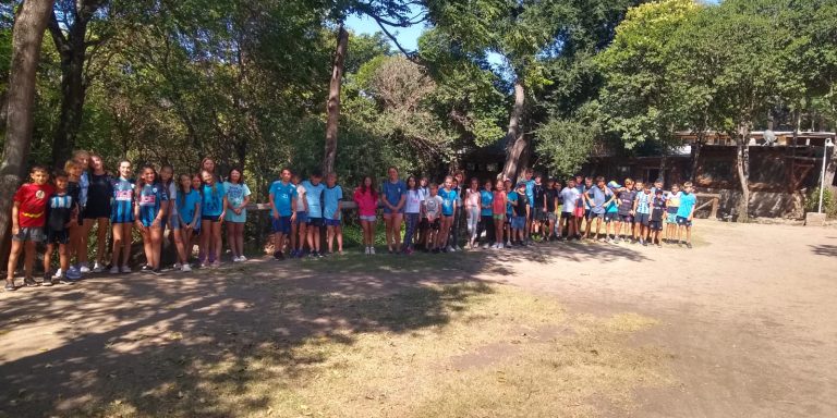 COLONIA DE VACACIONES – Extraordinario campamento en «Aguas de oro»