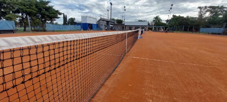 Gran torneo de tenis de adultos en Trebolense