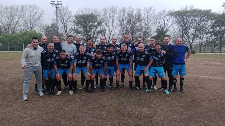 SENIOR – ¡Invicto, puntero, brillante!