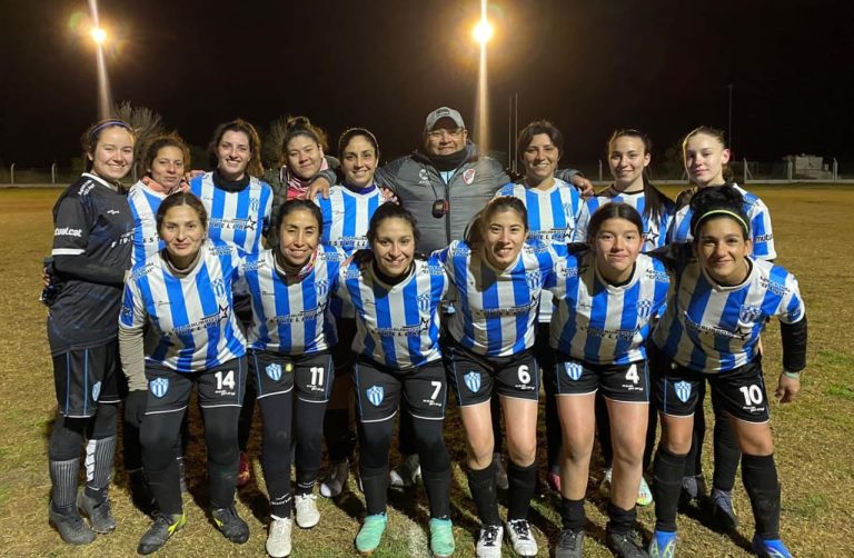 Trebolense jugó un triangular amistoso de fútbol femenino