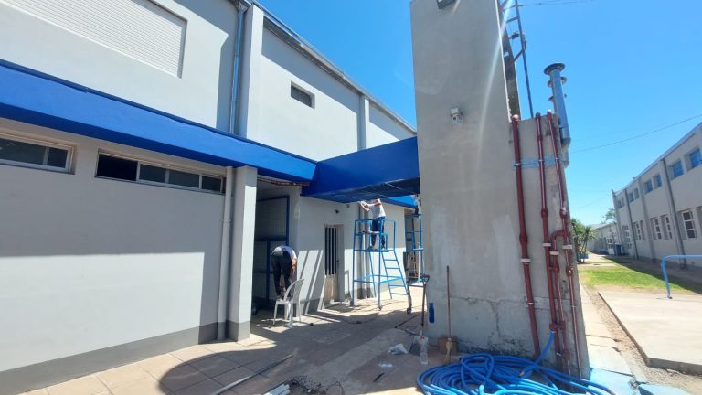 ALBERGUES – Continúan los trabajos de refacción edilicia exterior