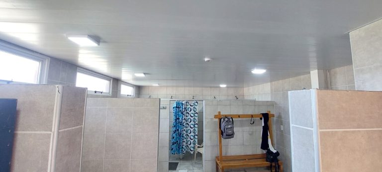 Se concluye con la obra de los vestuarios de la pileta