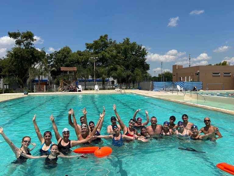 Los nadadores de Trebolense que viajan al Cruce del lago de Villa Rumipal
