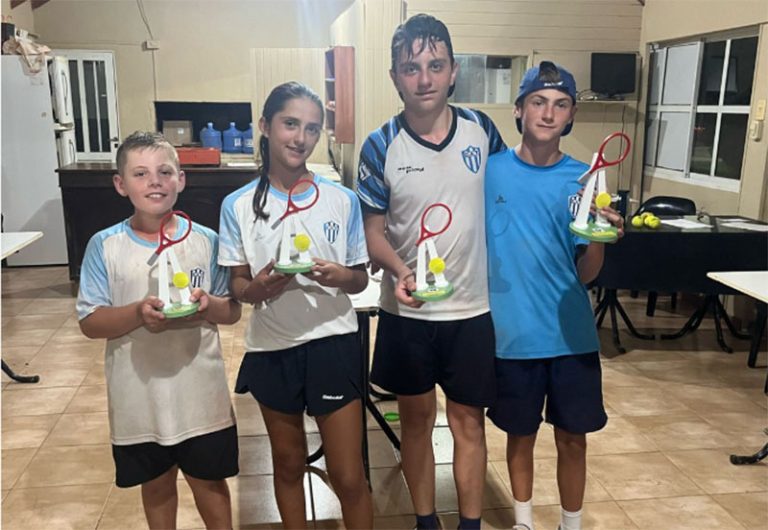 Buen desempeño de tenistas de Trebolense en el Zonal