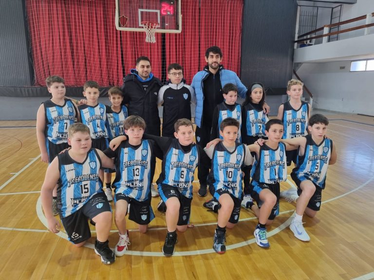 Trebolense visitó a San Martín en formativas