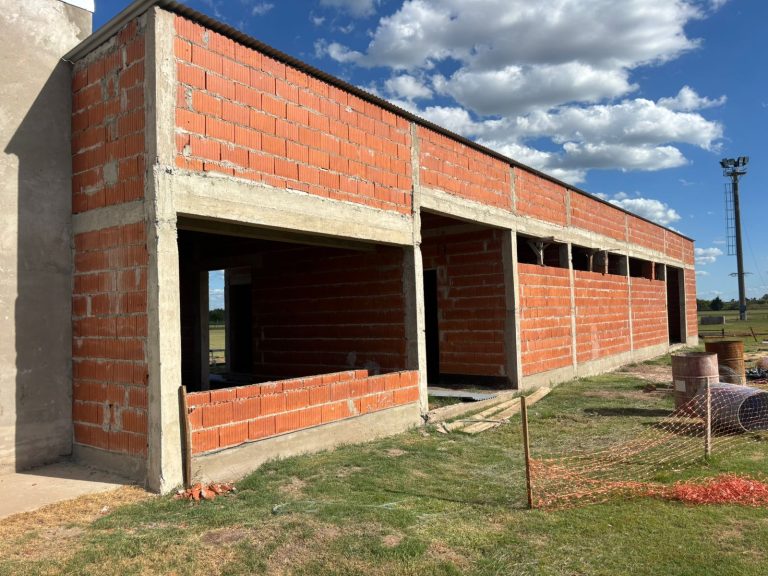 Así avanzan los flamantes vestuarios del Campus de entrenamiento deportivo de Trebolense