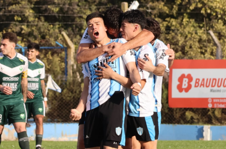Trebolense volvió a ganar el clásico y festejó otra vez ante El Expreso